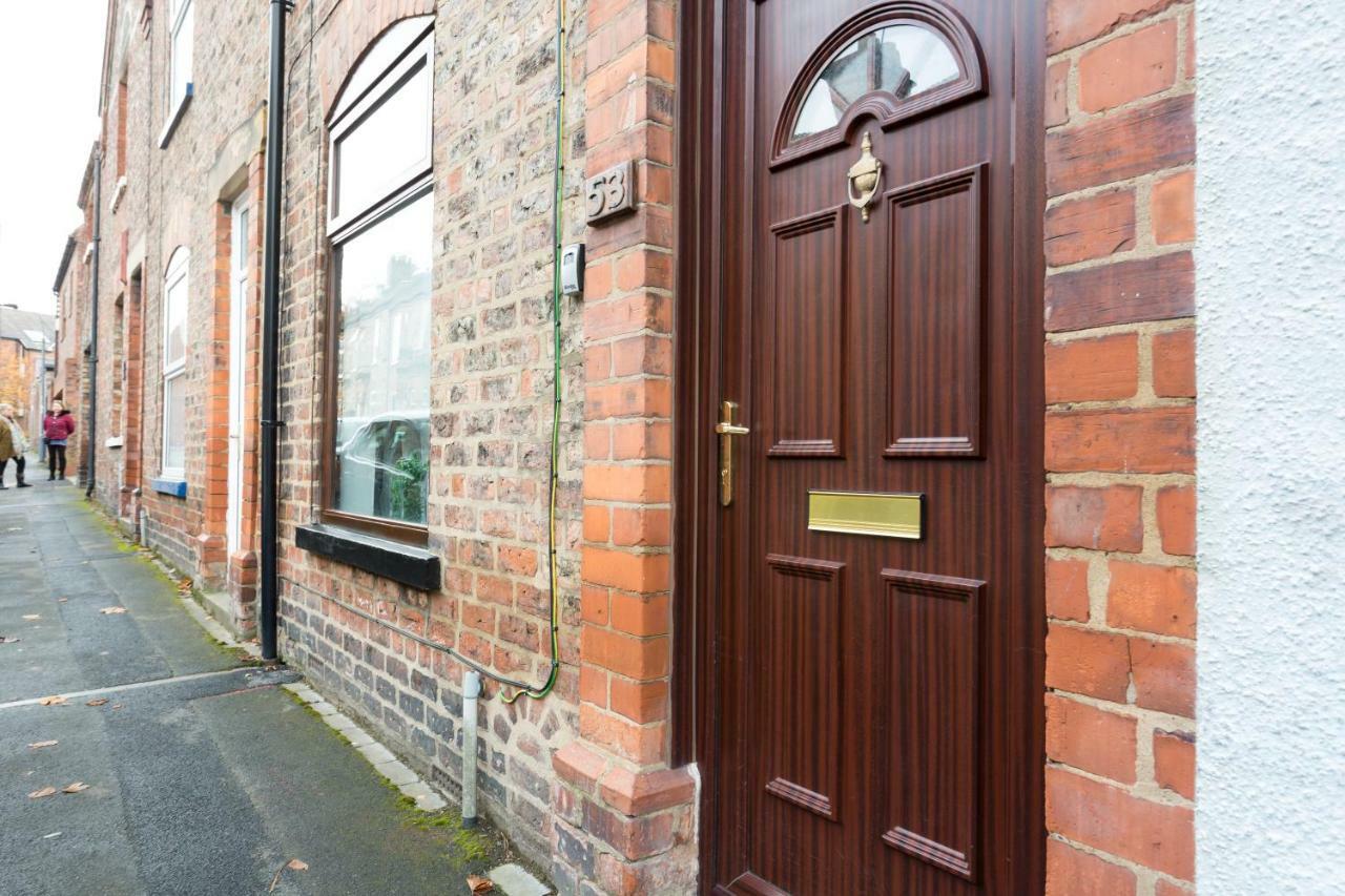 Villa 53 Wellington Street à York Extérieur photo