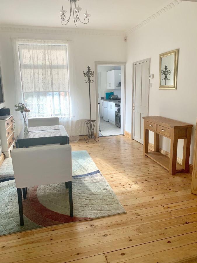 Villa 53 Wellington Street à York Extérieur photo